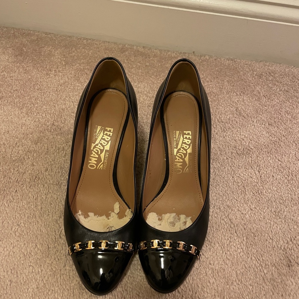 Salvatore Ferragamo Black Leather Pumps